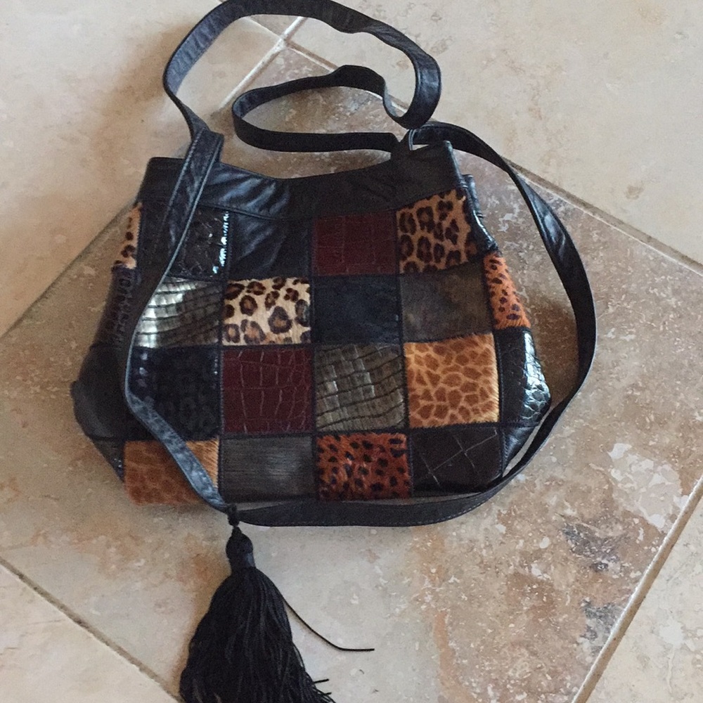 PARK AVENUE INTERNATIONAL LEATHER HANDBAG NWOT